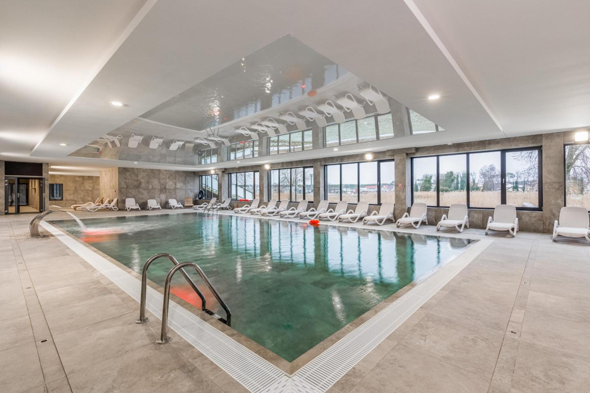 Stela Water Side Apartment - Swimming Pool & Sauna By Renters Prestige Дзівнув Екстер'єр фото